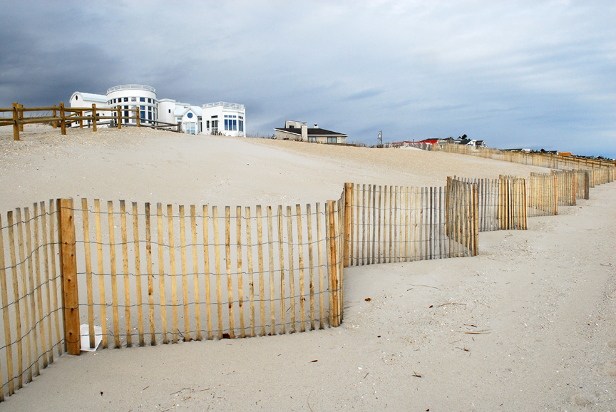 Coastal infrastructure - Center for Environmental and Resource Economic ...